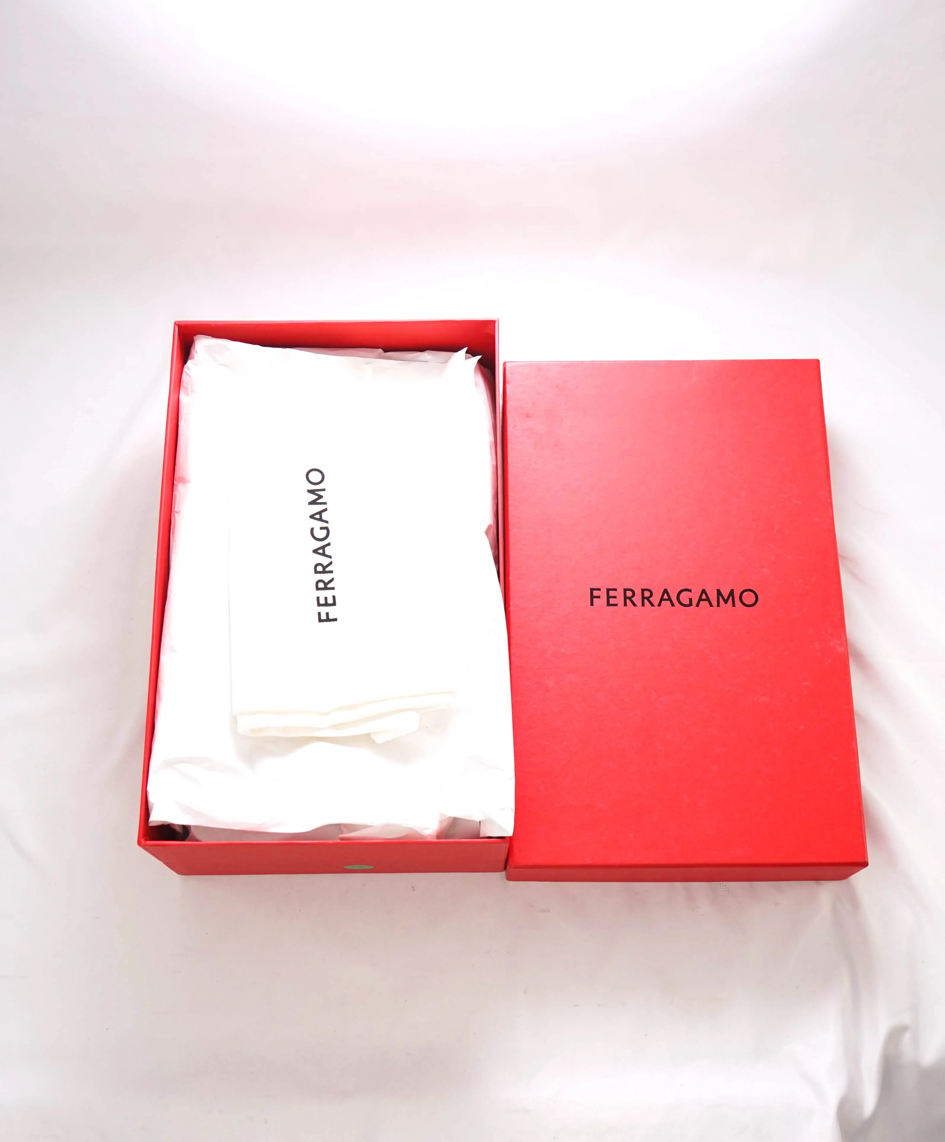 $895 SALVATORE FERRAGAMO - “DESIO" Gancini Loafer Black Leather - 9.5 E