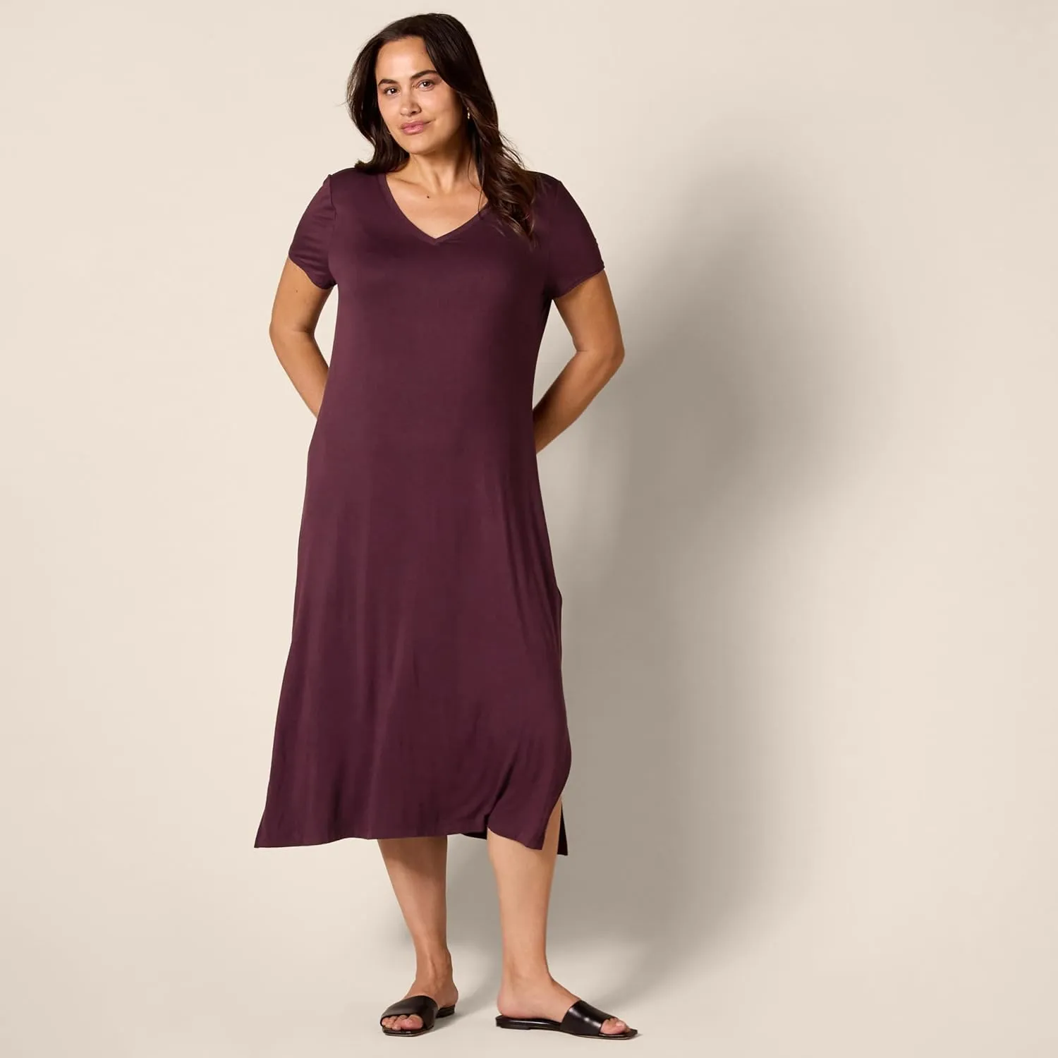 Amazon Essentials Women's Jersey V-Neck Short Sleeve Midi Length Dress