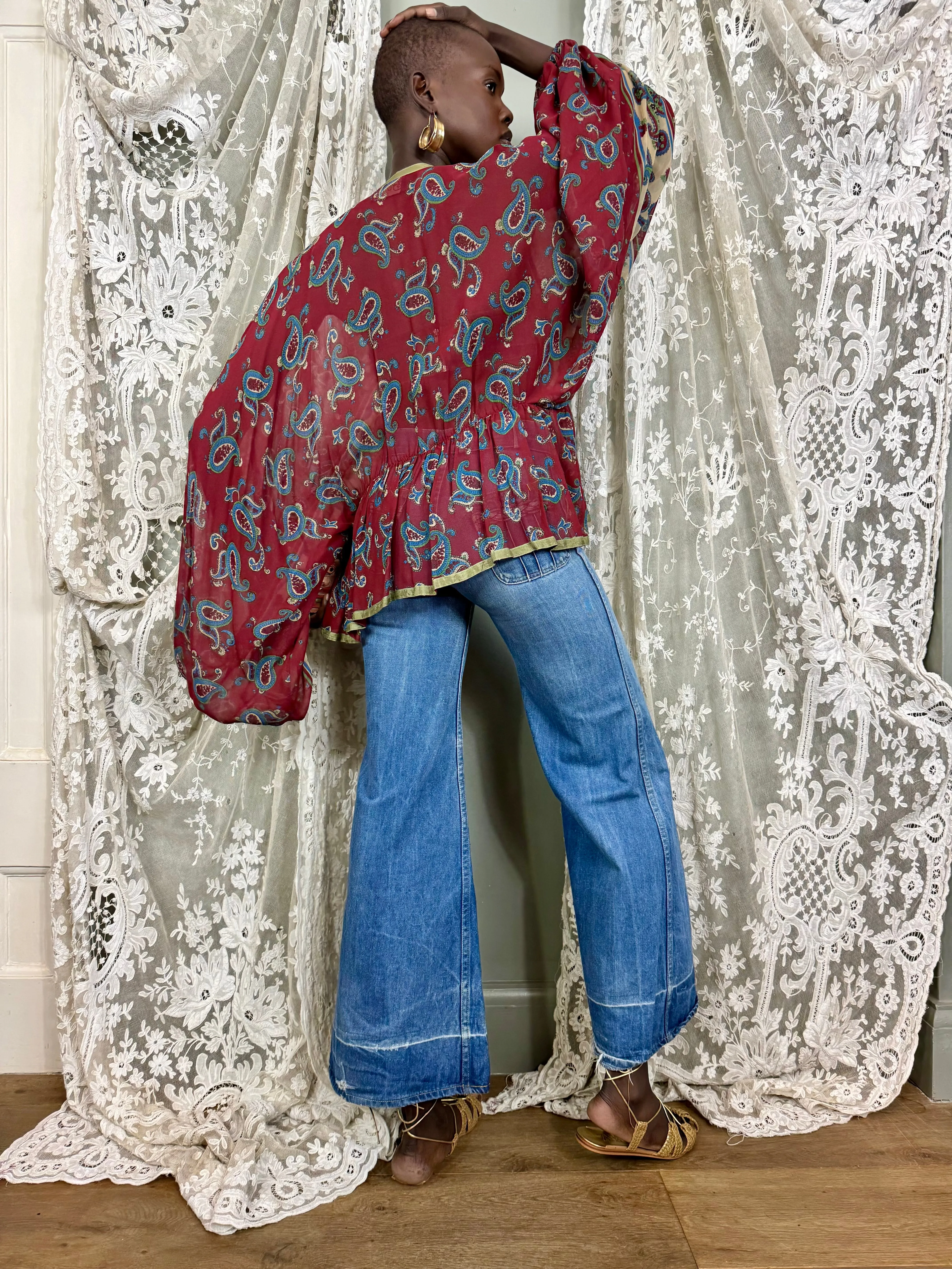 Comporta, 70s paisley front tie blouse