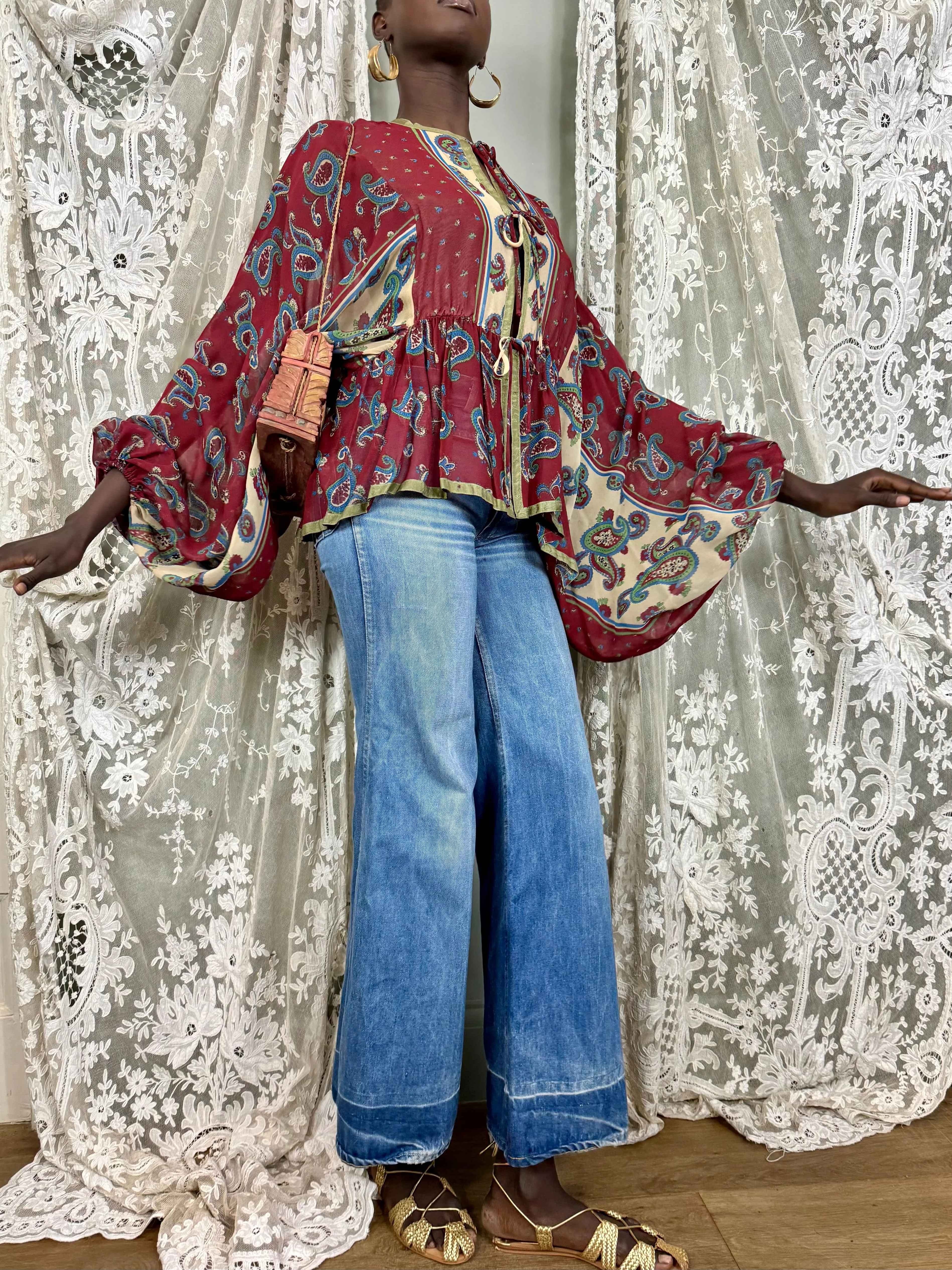 Comporta, 70s paisley front tie blouse