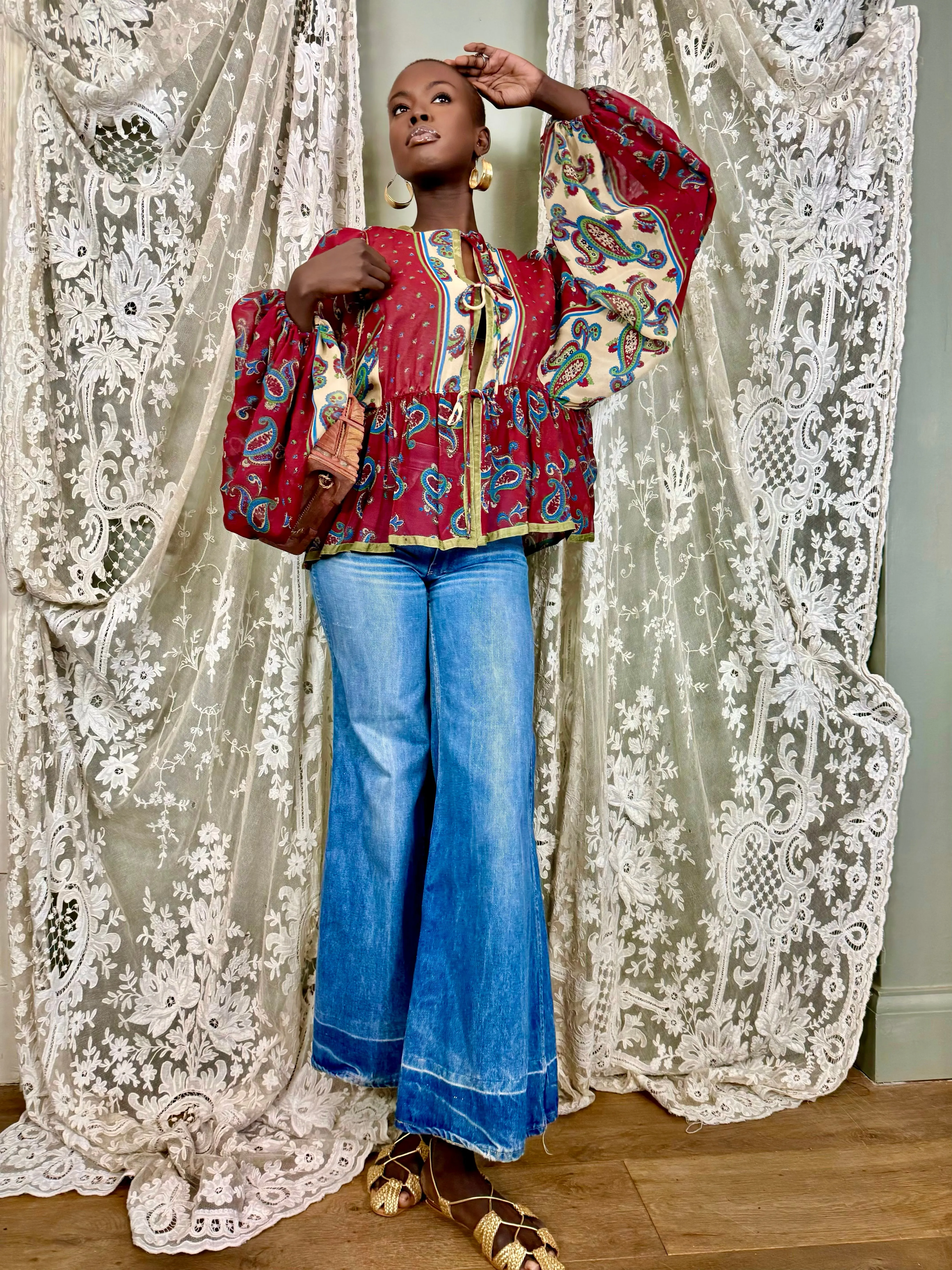 Comporta, 70s paisley front tie blouse
