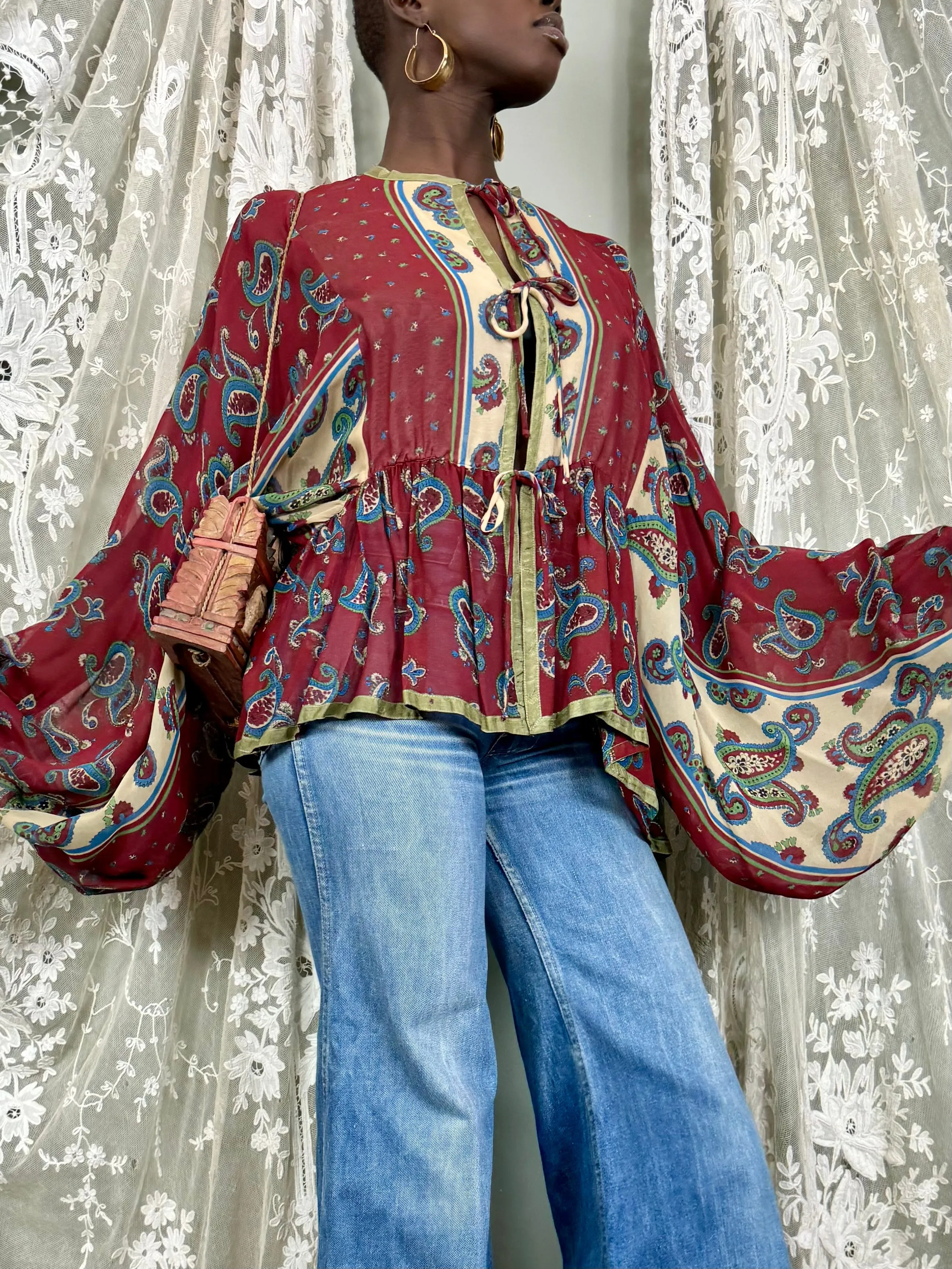 Comporta, 70s paisley front tie blouse