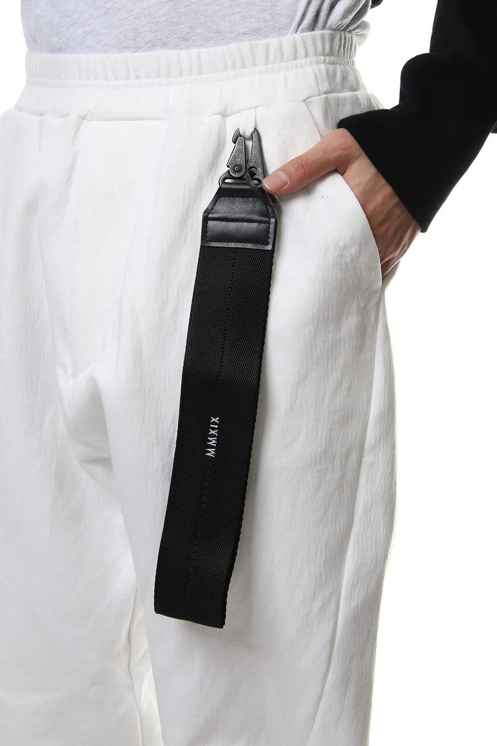 CROPPED EASY PANTS with KEY STRAP Off