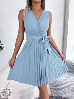 Elegant Cross V-Neck Sleeveless Pleated Dress
