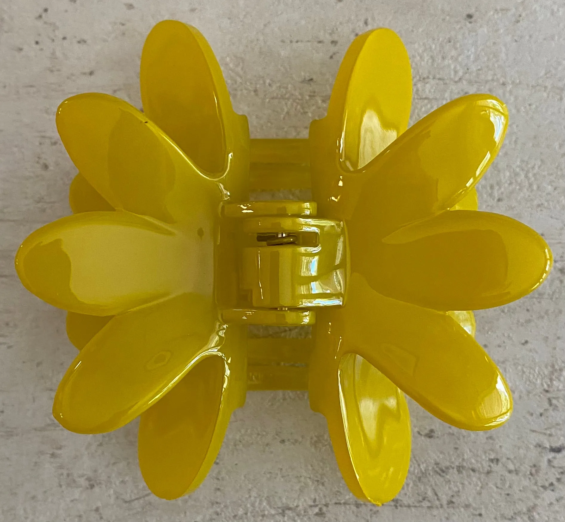 French Atelier Waterlily Clip