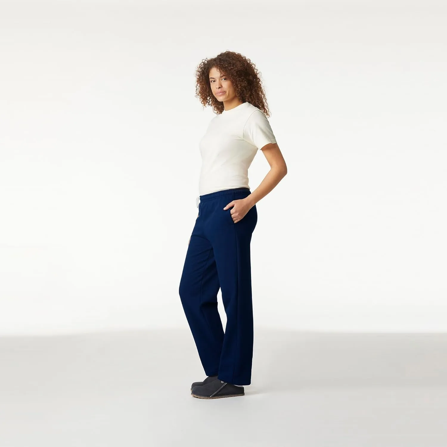 Gildan Adult Fleece Open Bottom Sweatpants with Pockets, Style G18300