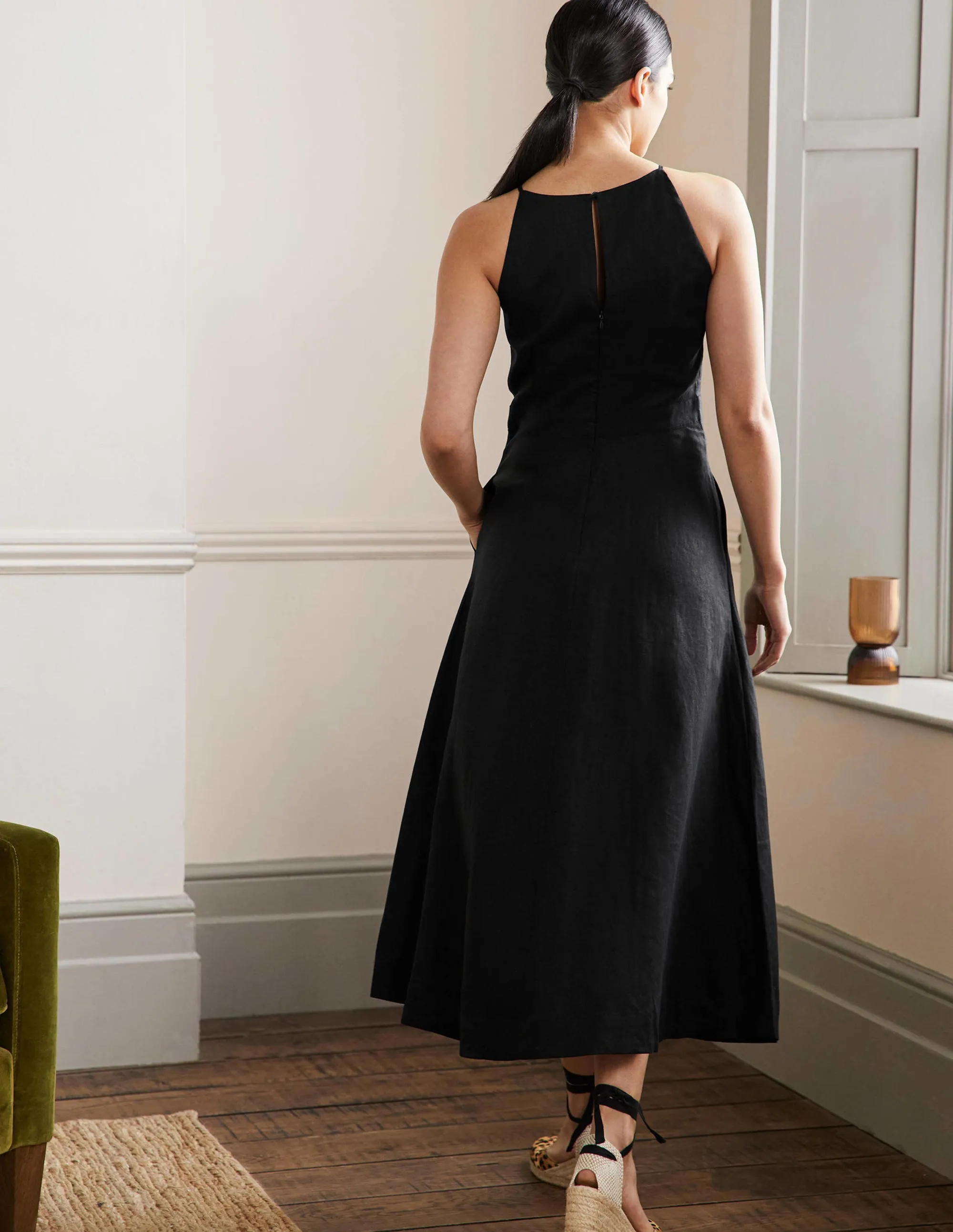 Halterneck Linen Midi Dress-Black