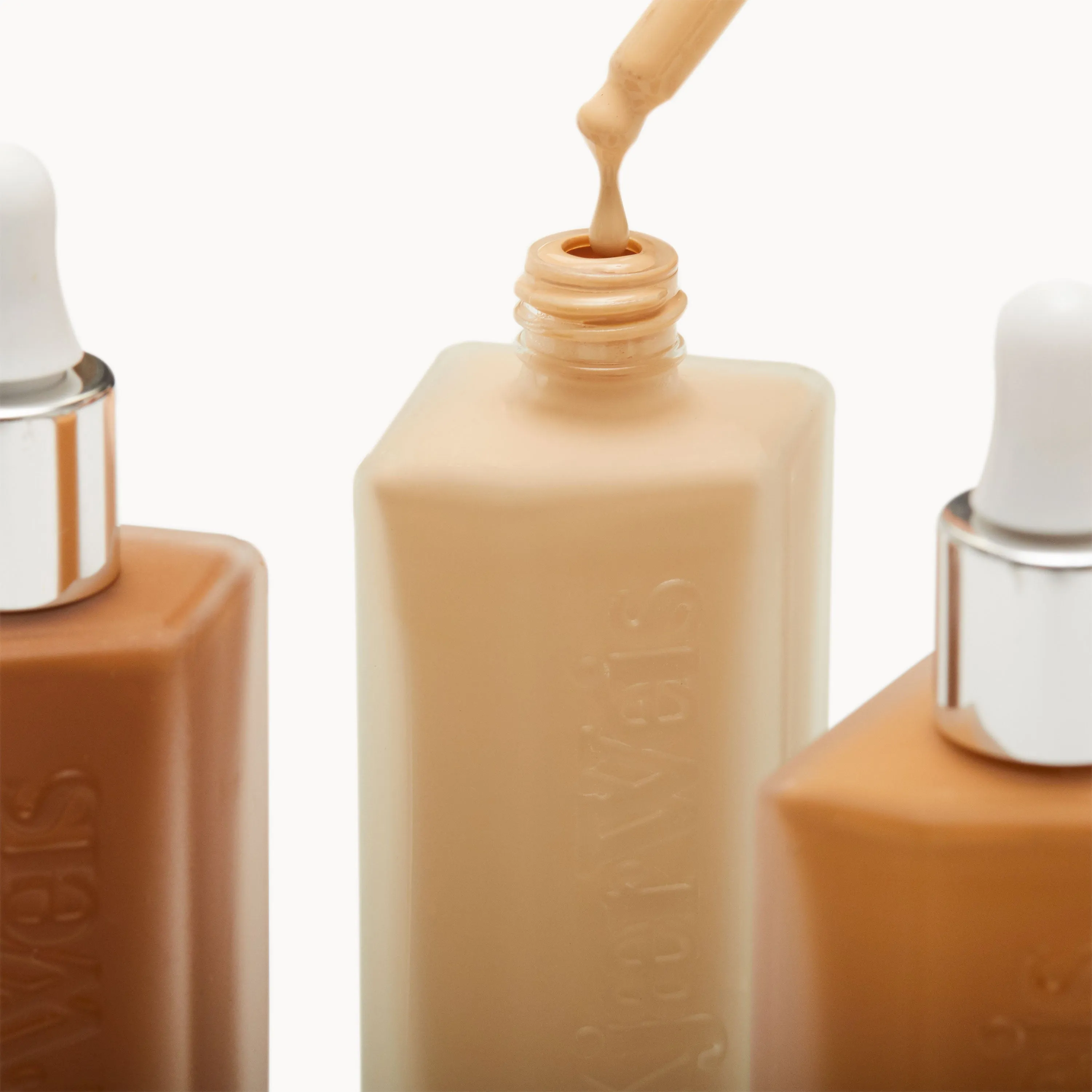 Invisible Touch Liquid Foundation--M230/Illusion