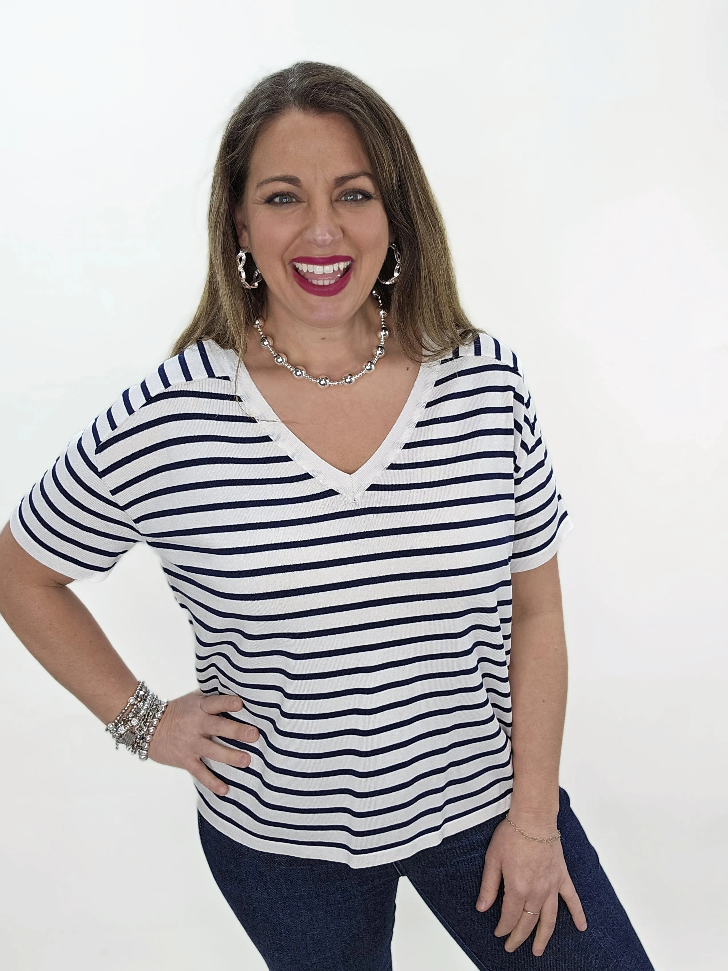IVORY/NAVY STRIPED V NECK SHORT SLEEVE KNIT TOP
