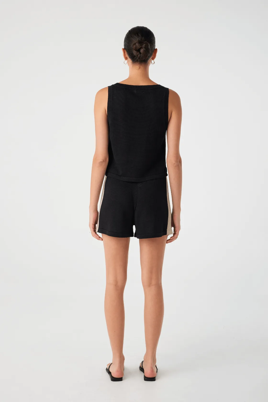 Larri Linen Short - Black & Taupe