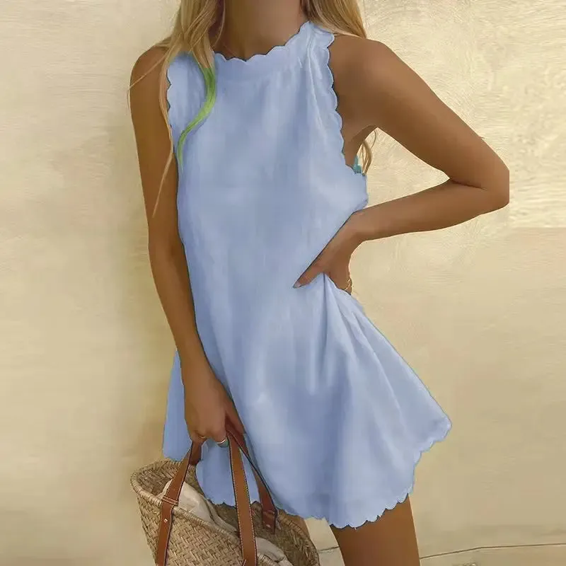 Leah - Chic Dress