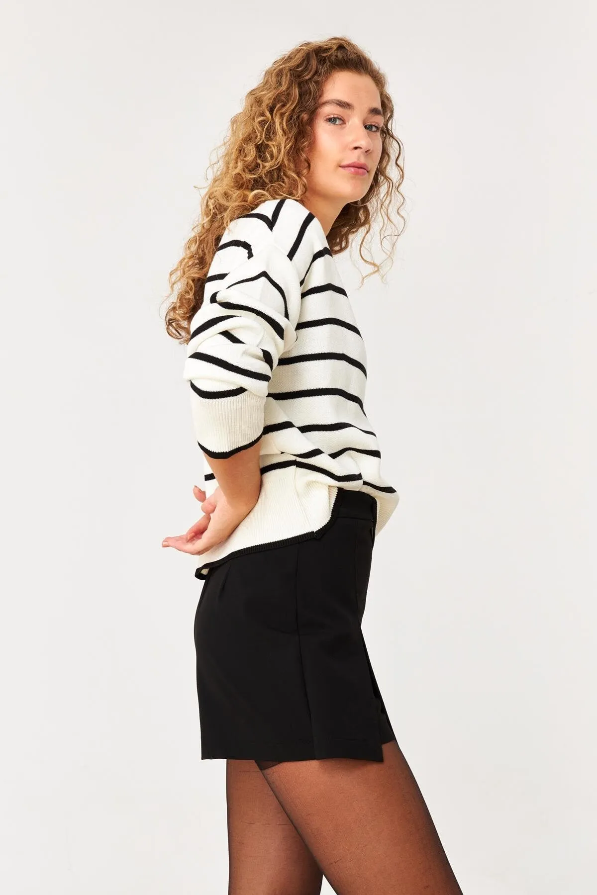 Long Sleeve Knit Sweater With Striped