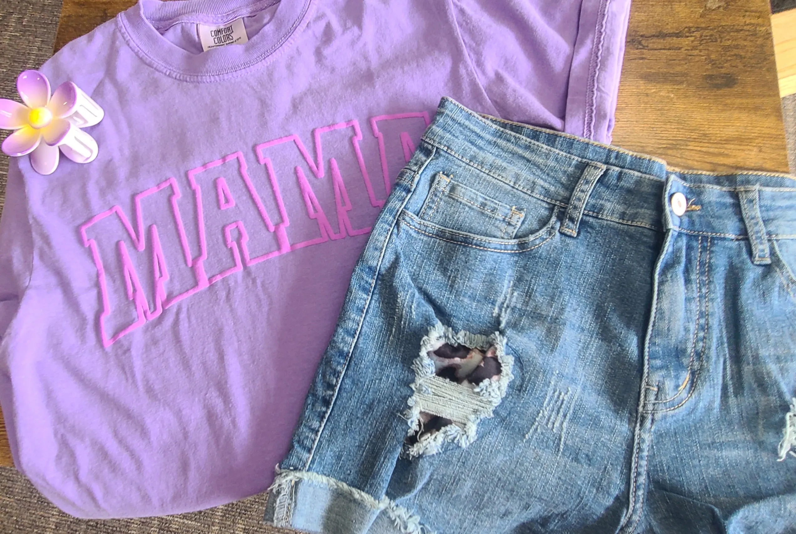 Mama Puff Tee