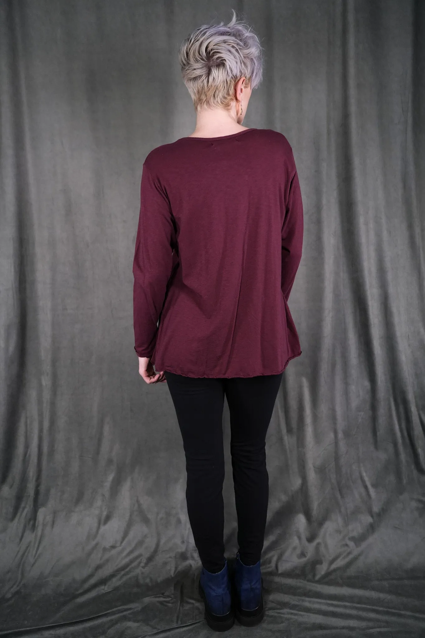 V1716 Burgundy Long Sleeve Layer Tee Antique -P