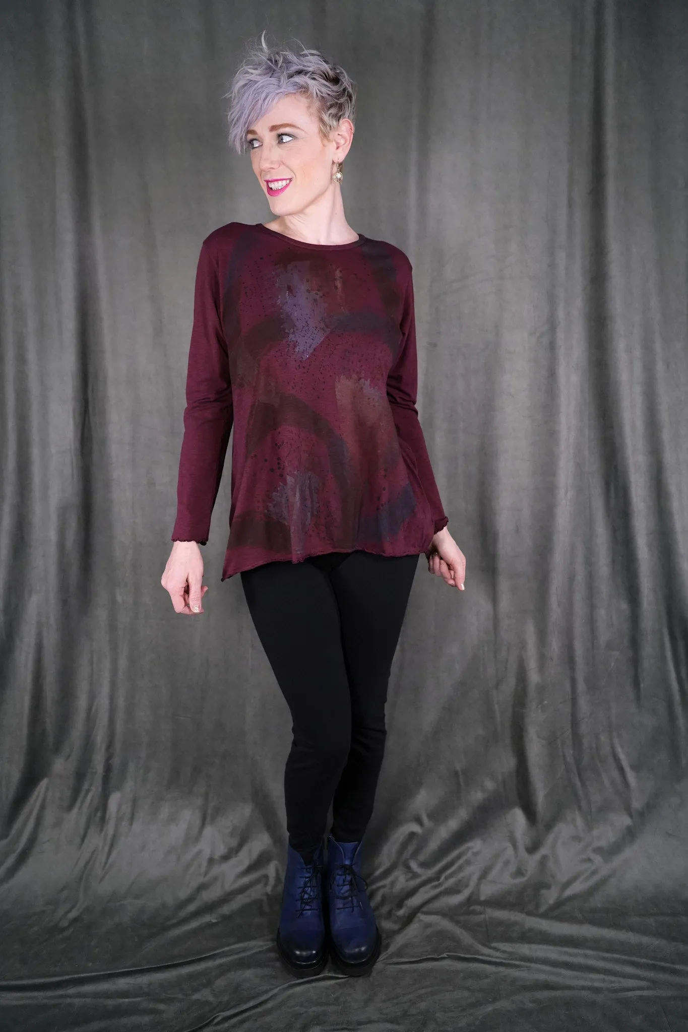 V1716 Burgundy Long Sleeve Layer Tee Antique -P