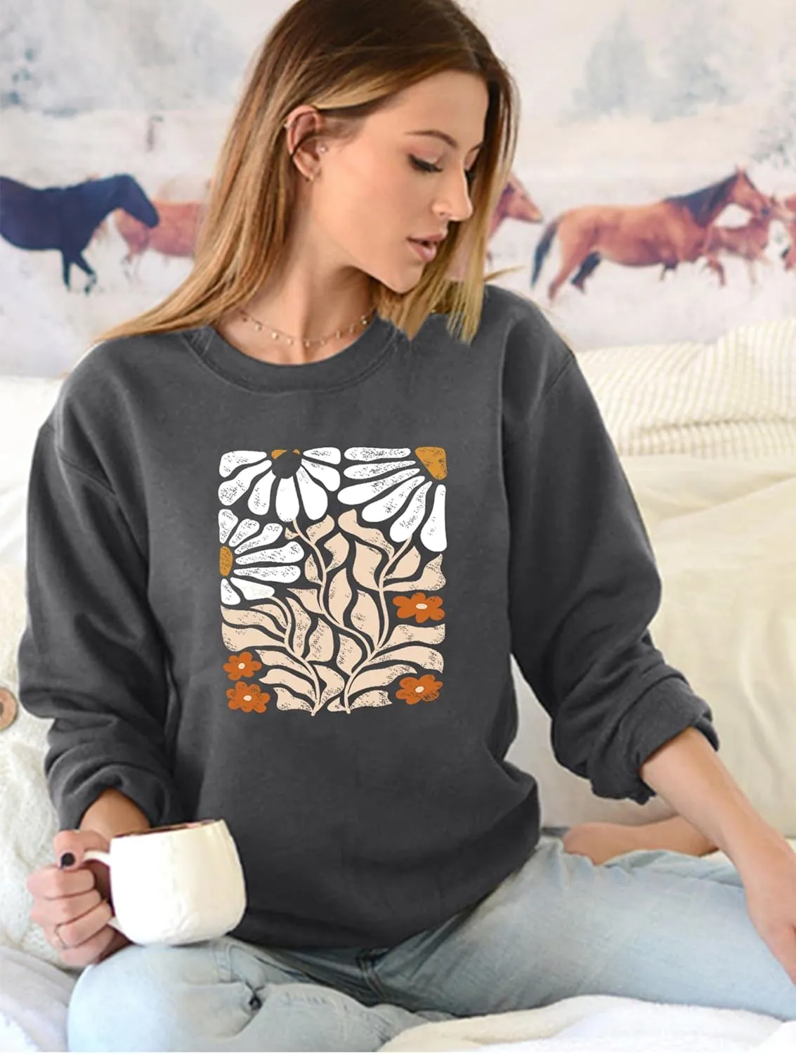 Vintage Wildflowers Sweatshirt Women Mom Shirt Floral Long Sleeve Crewneck Casual Loose Autumn Pullover Tops