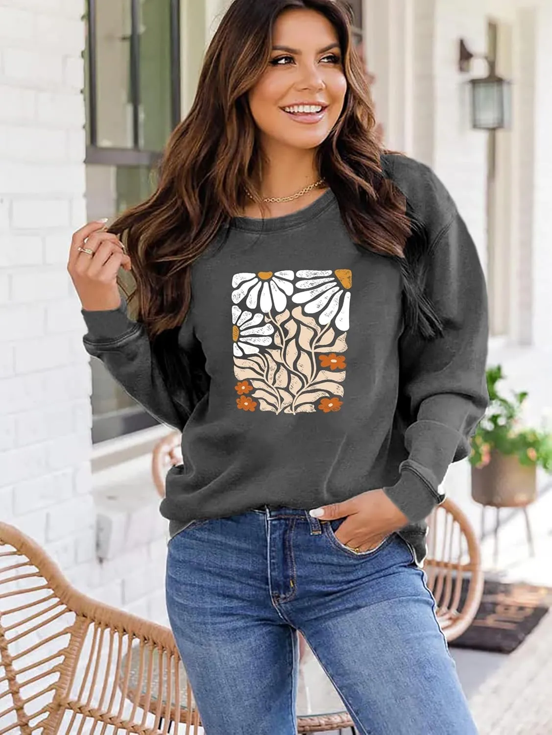 Vintage Wildflowers Sweatshirt Women Mom Shirt Floral Long Sleeve Crewneck Casual Loose Autumn Pullover Tops