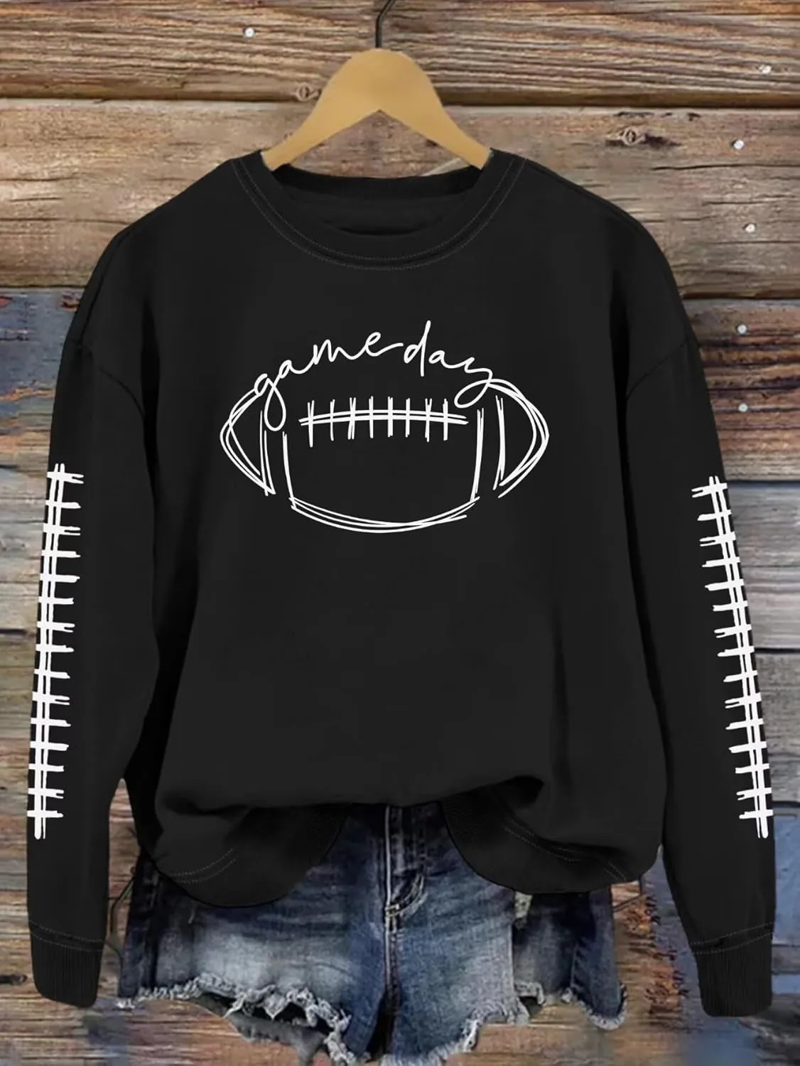 Womens Game Day Sweatshirt Outfits Football Mom Shirts Long Sleeve Crewneck Football Season Shirts Top